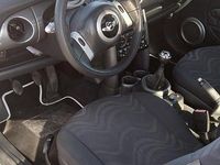 Begagnad Mini One D 75 HK (55 kW) 2004 Halvkombi