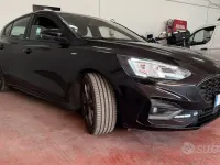 Usata Ford Focus ST-Line 120 CV (88 kW) 2019 Nero Berlina