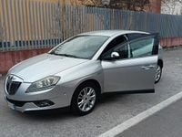 Usata Lancia Delta 120 CV (88 kW) 2010 Grigio Utilitaria