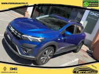 Usata Dacia Sandero Expression 101 CV (74 kW) 2025 Blu iron Berlina