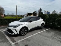 usata Toyota C-HR 1.8h Trend 2wd e-cvt