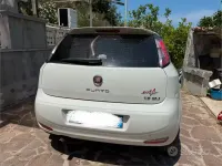 Usata Fiat Punto 75 CV (55 kW) 2014 Bianco Utilitaria