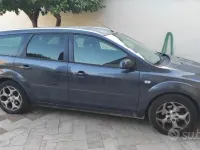 Usata Ford Focus 90 CV (66 kW) 2007 Grigio Station wagon