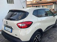 Usata Renault Captur Intens 90 CV (66 kW) 2017 Beige SUV
