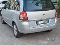 Usata Opel Zafira 150 CV (110 kW) 2009 Grigio Monovolume
