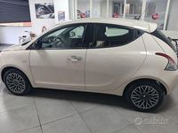 Usata Lancia Ypsilon Gold 69 CV (50 kW) 2016 Beige Utilitaria