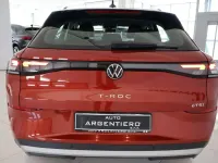 Nuova VW T-Roc Life 116 CV (85 kW) 2026 Red flame met/tetto nero SUV