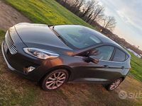 Gebraucht Ford Fiesta 75 PS (55 kW) 2018 Kleinwagen