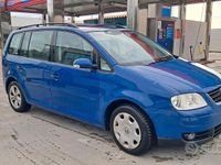Usata VW Touran 2005 Blu Monovolume