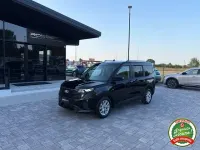 Usata Ford Tourneo Courier Titanium 125 CV (91 kW) 2025 Nero Monovolume