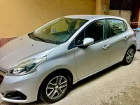 Usata Peugeot 208 Allure 75 CV (55 kW) 2015 Utilitaria