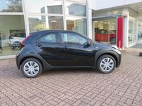 Nuova Toyota Aygo Active 72 CV (52 kW) 2025 Nero Utilitaria