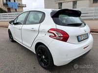 Usata Peugeot 208 Sport 2013 Bianco Utilitaria