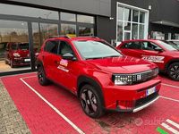 Nuova Fiat Grande Panda La Prima 110 CV (80 kW) 2025 Rosso Utilitaria