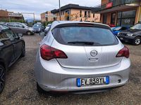 Usata Opel Astra Cosmo 131 CV (96 kW) 2014 Argento Berlina