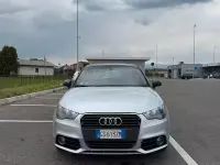 Usata Audi A1 Comfort 90 CV (66 kW) 2013 Blu Utilitaria
