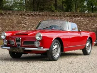Usata Alfa Romeo 2600 145 CV (106 kW) 1962 Rosso Cabrio