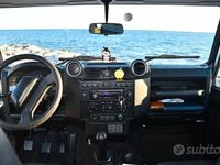 Gebraucht Land Rover Defender 122 PS (89 kW) 2010 Grau Kombi