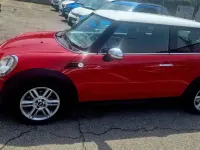 Usata Mini Cooper 122 CV (89 kW) 2011 Rosso tetto bianco Utilitaria