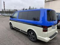 Usata VW Caravelle 131 CV (96 kW) 2008 Blu Furgone