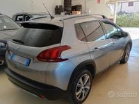 Usata Peugeot 2008 Allure 102 CV (75 kW) 2019 Grigio SUV