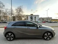 Usata Mercedes A180 109 CV (80 kW) 2016 Grigio Utilitaria
