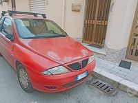 Usata Lancia Ypsilon 80 CV (58 kW) 2002 Rosso Utilitaria