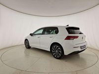 Usata VW Golf VIII Life 131 CV (96 kW) 2023 Pure white Berlina