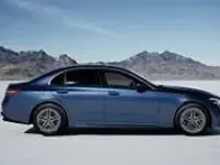 Nuova Mercedes C300 265 CV (194 kW) 2026 Blu Berlina