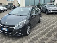Usata Peugeot 208 Active 82 CV (60 kW) 2017 Grigio Utilitaria