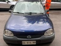 Usata Opel Corsa 90 CV (66 kW) 1998 Blu Utilitaria