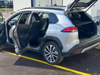 Usata Toyota Corolla Cross Lounge 152 CV (111 kW) 2023 Argento SUV