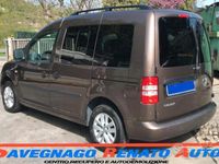 usata VW Caddy 1.6 TDI DSG 5 POSTI GANCIO TRAINO