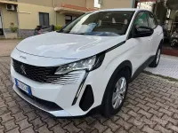Usata Peugeot 3008 Active 131 CV (96 kW) 2022 Bianco SUV