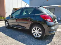 Usata Peugeot 207 73 CV (53 kW) 2010 Nero Berlina