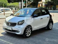 Usata Smart ForFour 71 CV (52 kW) 2018 Bianco Utilitaria