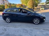 Usata Hyundai i30 GO! 110 CV (80 kW) 2014 Nero Station wagon
