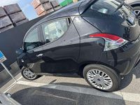 Usata Lancia Ypsilon Gold 69 CV (50 kW) 2018 Utilitaria