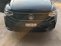Usata VW Tiguan R-line 200 CV (147 kW) 2021 Nero SUV