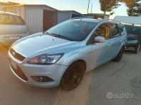 Usata Ford Focus 109 CV (80 kW) 2011 Grigio Station wagon