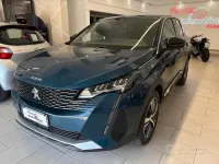 Usata Peugeot 3008 Allure 131 CV (96 kW) 2023 Blu celebes metallizzato SUV