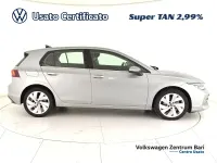 Usado VW Golf VIII Style 150 CV (110 kW) 2025 Plateado Berlina