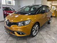 Usata Renault Scénic IV 110 CV (80 kW) 2018 Oro Monovolume
