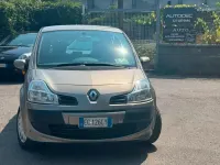 Usata Renault Modus Dynamique 75 CV (55 kW) 2010 Beige Monovolume