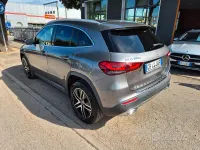 Usata Mercedes GLA180 Business 116 CV (85 kW) 2020 Grigio SUV