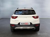 Usata Kia Stonic Urban 84 CV (61 kW) 2022 Bianco SUV