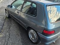 Usata Renault Clio 137 CV (100 kW) 1992 Berlina