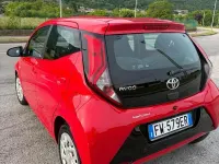 Usata Toyota Aygo X-clusiv 72 CV (52 kW) 2019 Rosso Utilitaria
