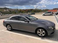 Usata Mercedes E220 Premium Plus 194 CV (142 kW) 2017 Grigio Berlina