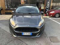 Usata Ford Fiesta ST-Line 75 CV (55 kW) 2017 Grigio Berlina